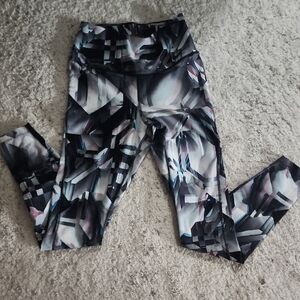 Nike Women's Abstract Print Leggings - Black and Gray